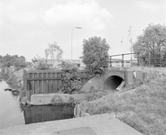 83598 Gezicht op de Pellecussenbrug te Utrecht, met links de Vecht, en rechts de Lauwerecht.